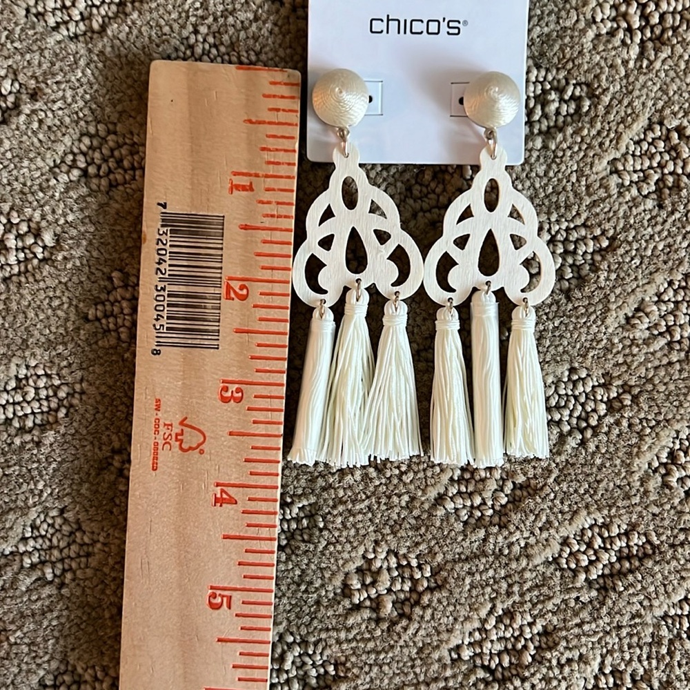 NEW Chico's No Droop Cream Tassel Earrings - Picture 4 of 4